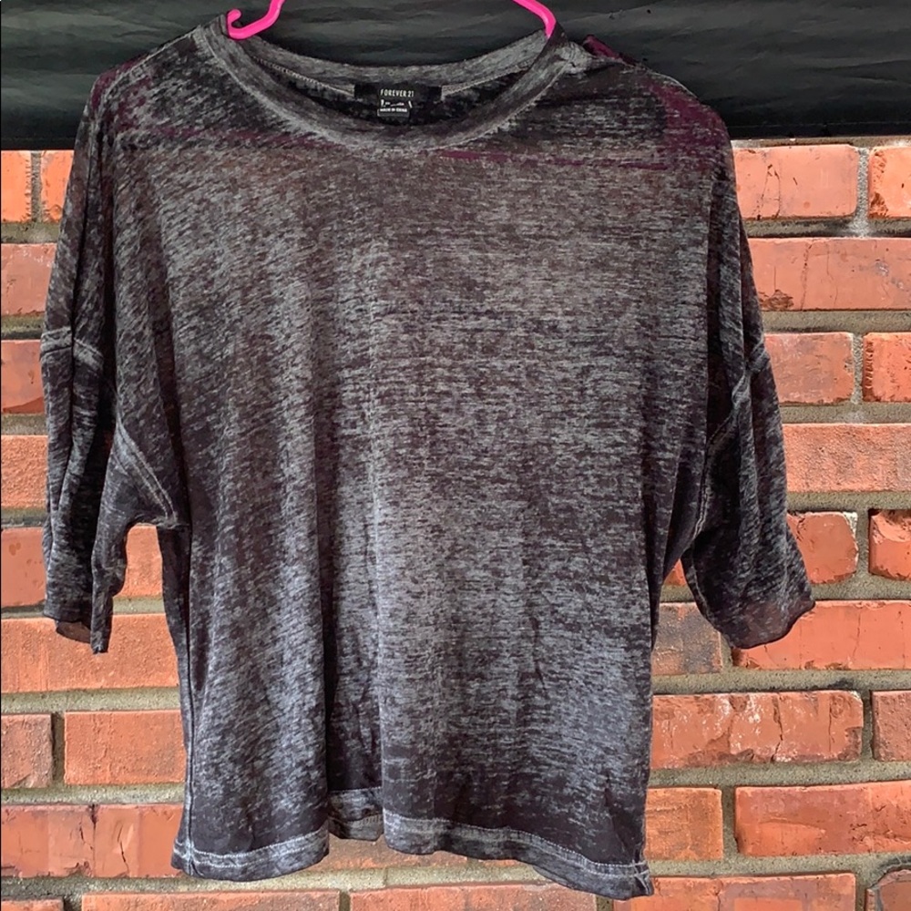 Super soft cropped grey T-shirt